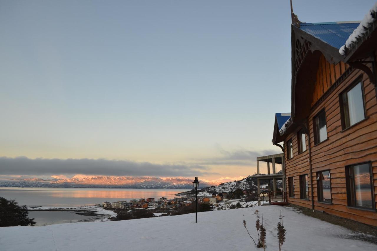 Hotel Los Nires Ushuaia Exterior photo