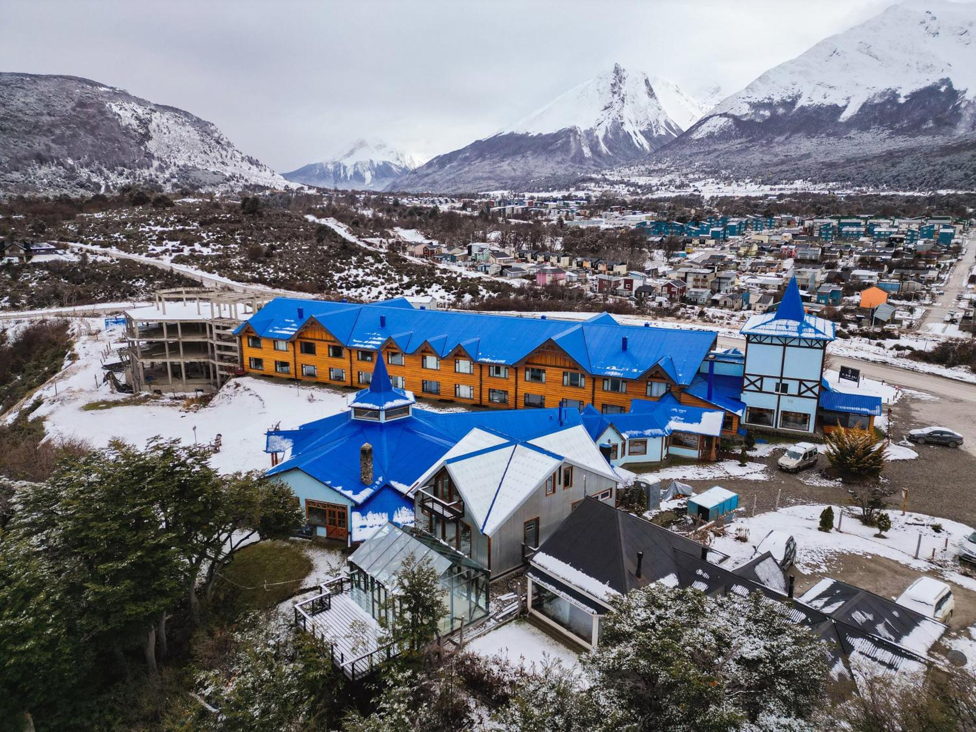 Hotel Los Nires Ushuaia Exterior photo